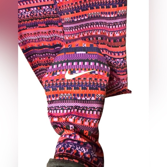 Nike Pro Purple Pink Aztec Full Length Leggings Size Medium - Picture 2 of 6